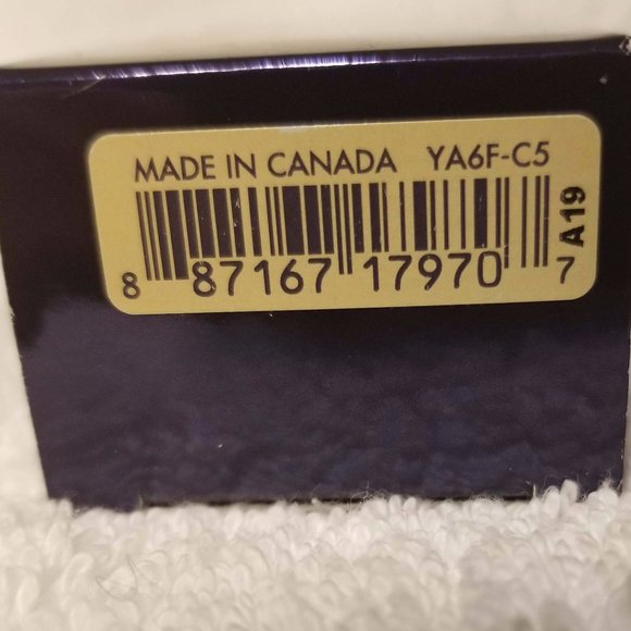 Estee Lauder Double Wear Stay-in-Place Makeup - Picture 7 of 7